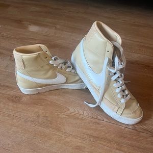 Nike blazers